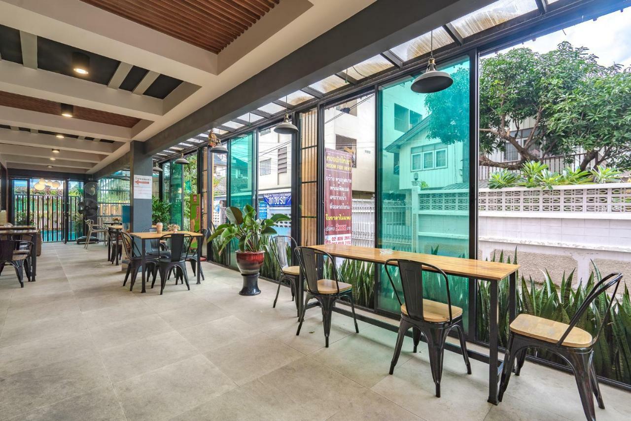 בנגקוק Penyos Service Apartment מראה חיצוני תמונה