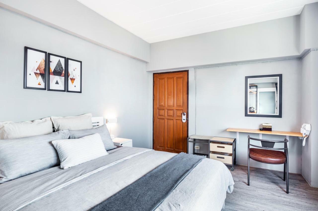 בנגקוק Penyos Service Apartment מראה חיצוני תמונה