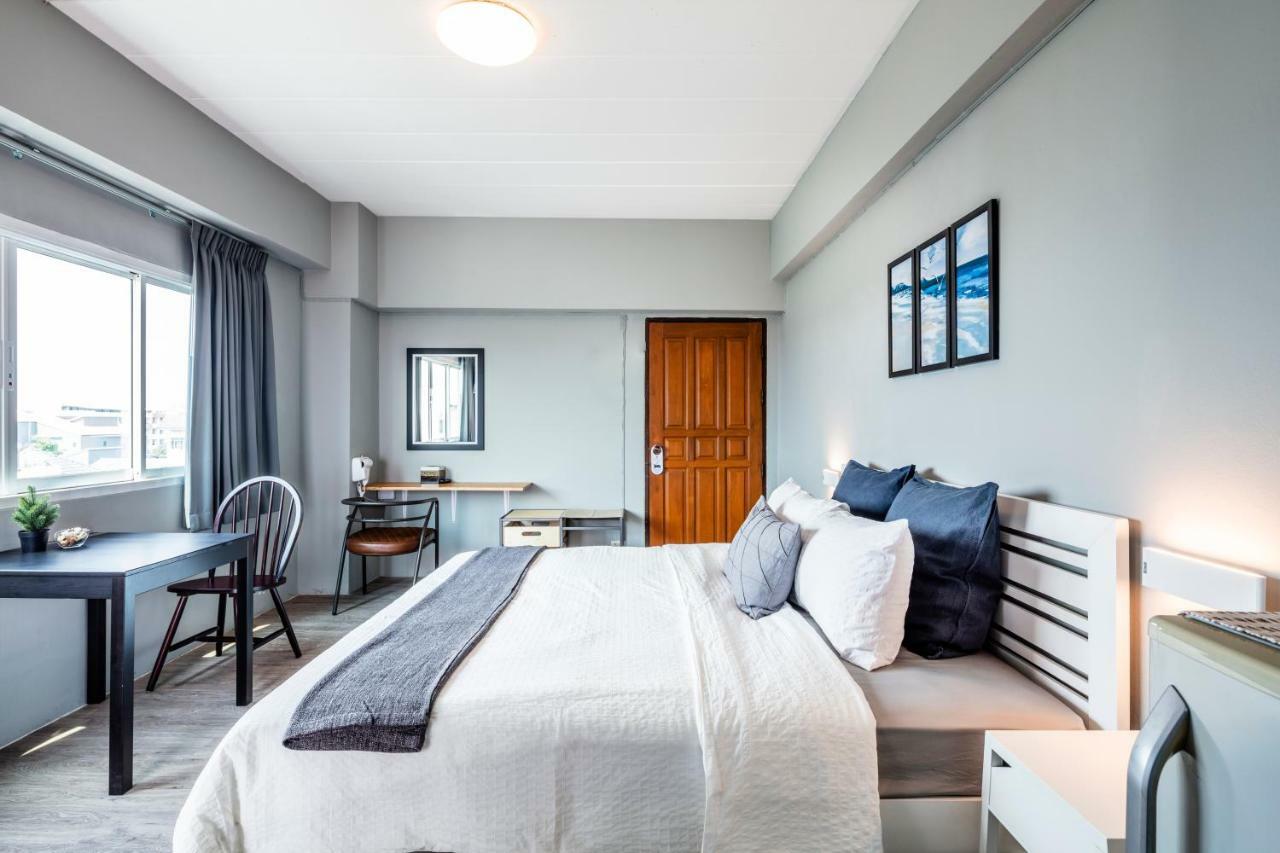 בנגקוק Penyos Service Apartment מראה חיצוני תמונה